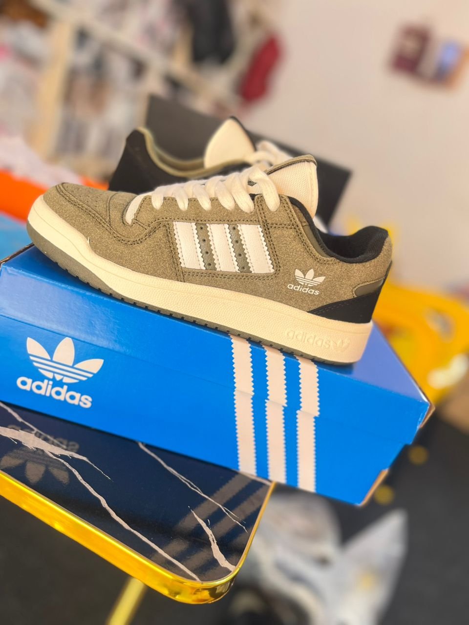 sneaker